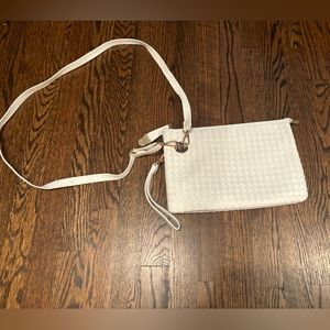 White and gold shoulder bag